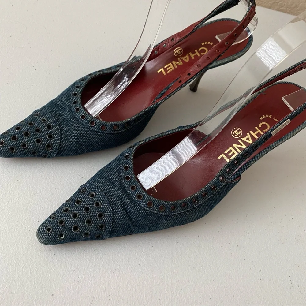 CHANEL Denim Blue Slingback Heels with Red Interior - Picture 9 of 16